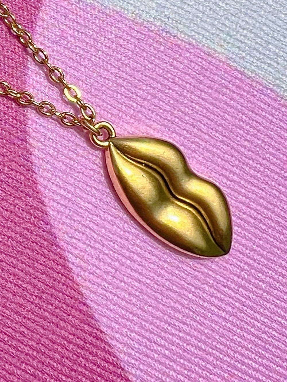Gold Lips Necklace
